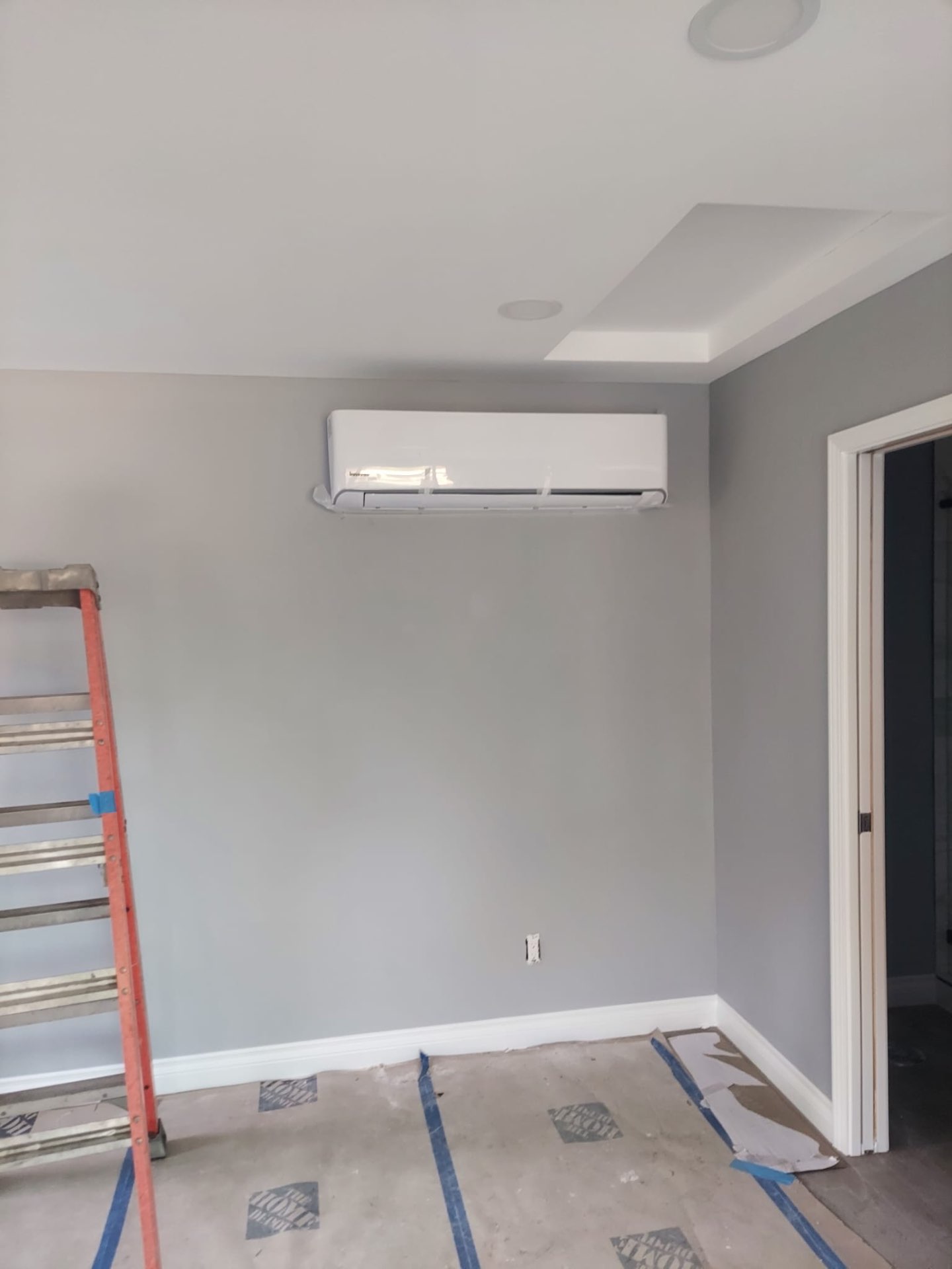 Indoor Mini-Split Head — Bedroom Comfort